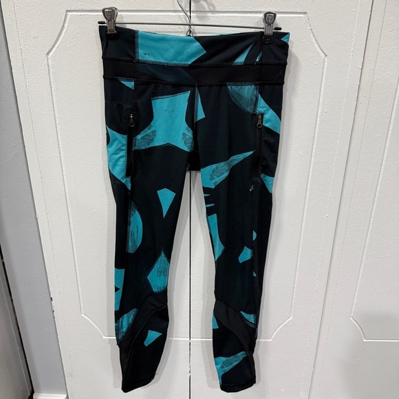 Lululemon Blue and Black Inspire Tight II *Full-On Luxtreme (Mesh) - Picture 5 of 14